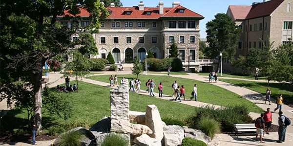  University of Missouri-Kansas City online msn school