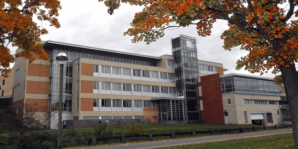 Massachusetts College Responses to COVID-19 Holyoke Community College